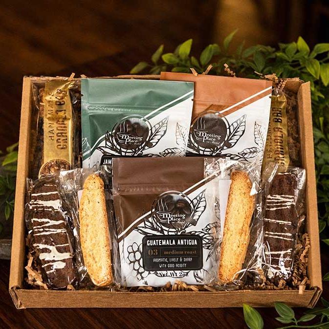 http://meetingplaceonmarket.com/cdn/shop/products/coffee-break-sampler-box-with-granola-and-biscotti-897566.jpg?v=1690483714